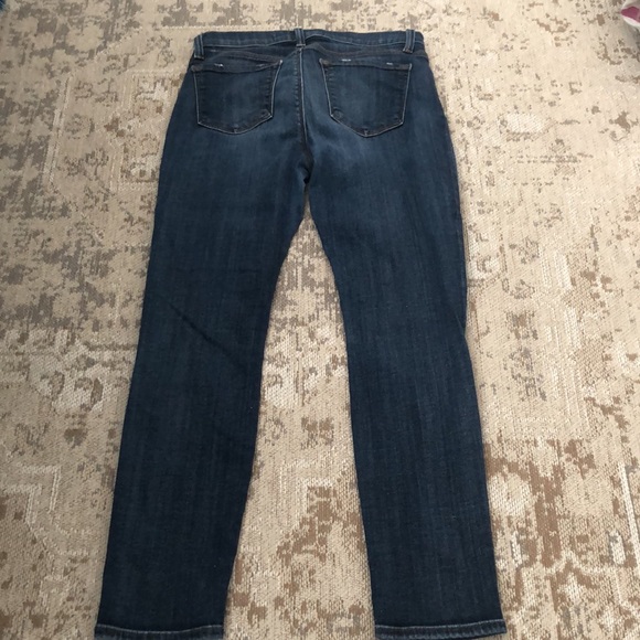 Jbrand Capri misfit with rips - Picture 3 of 4